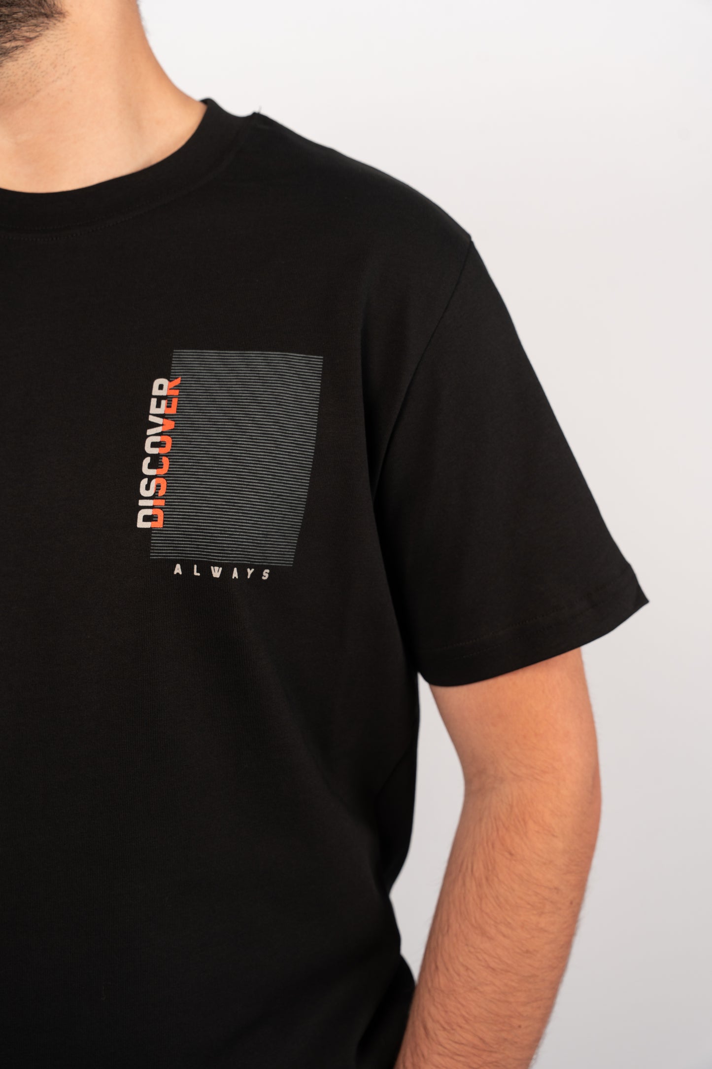 BLACK DISCOVER THICK RELAXED TSHIRT