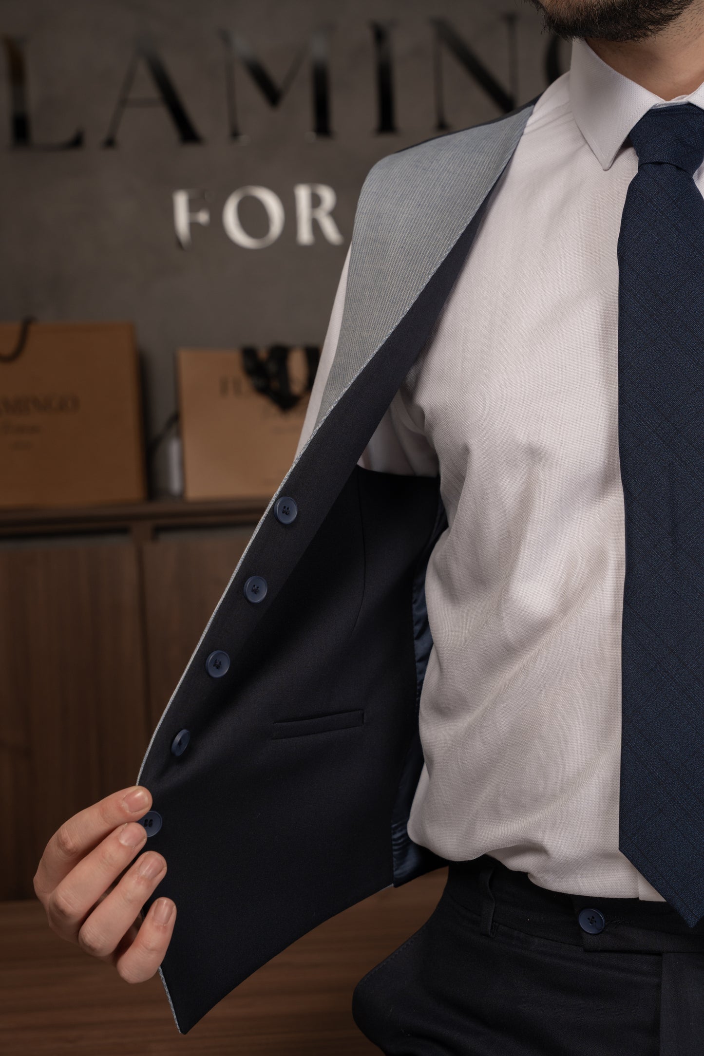 NAVY TIMELESS SUIT