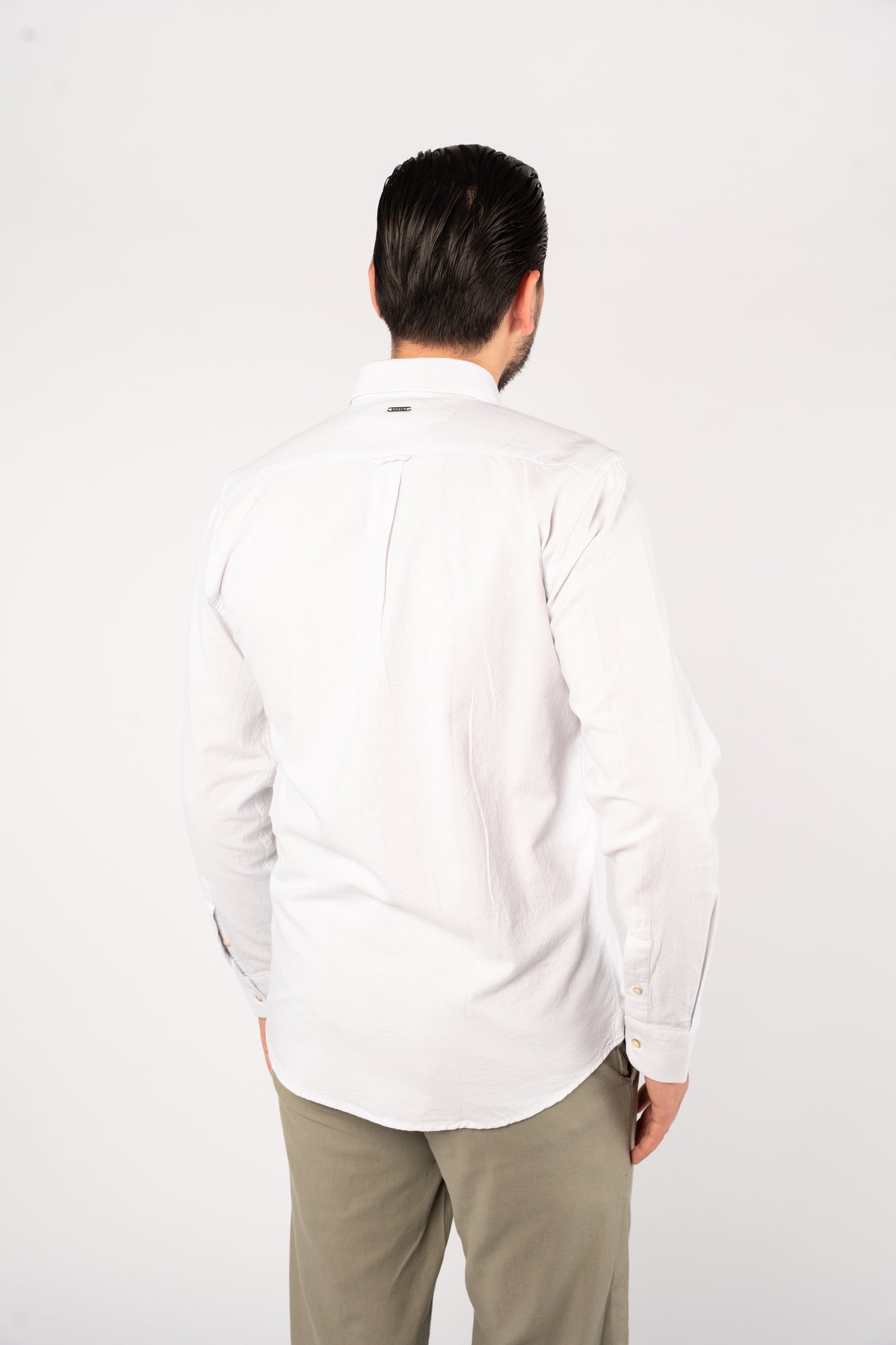 WHITE OXFORD SHIRT