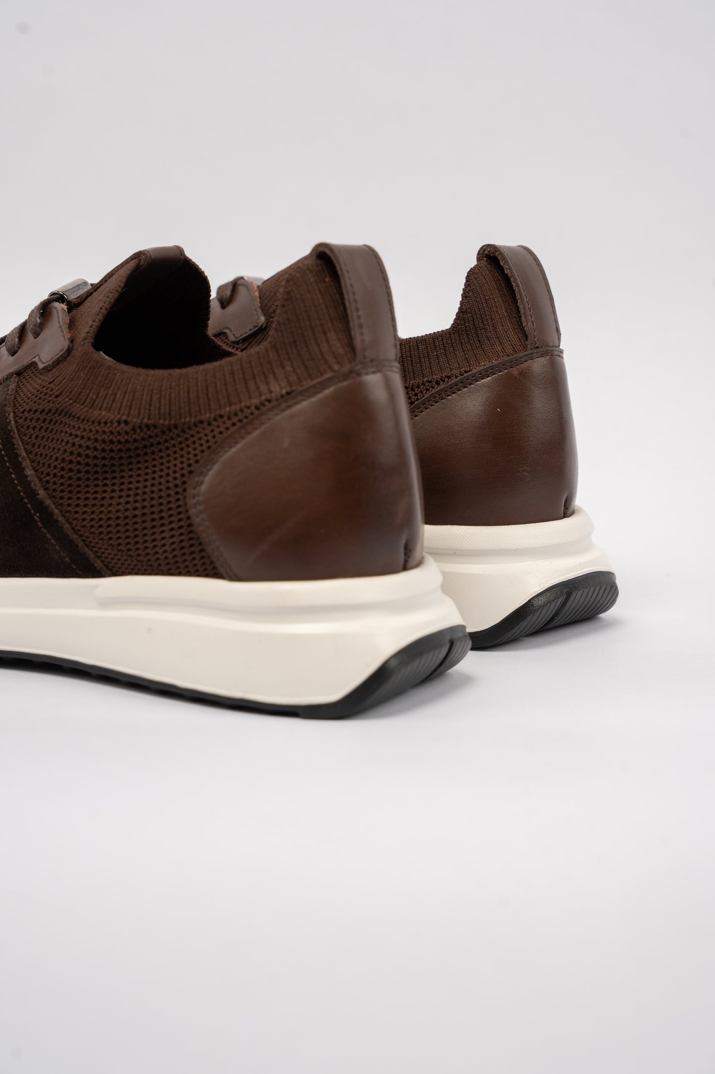 BROWN MIX MATERIAL SNEAKER