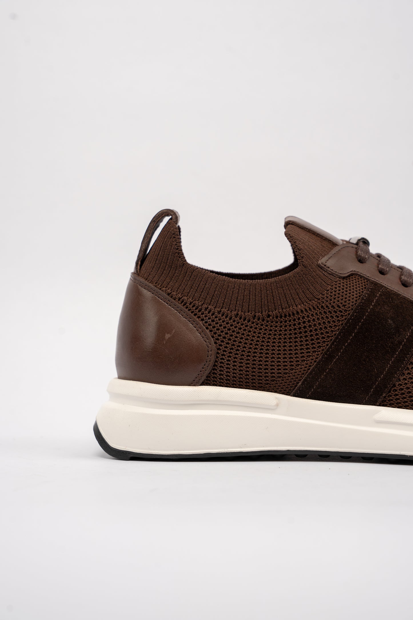 BROWN MIX MATERIAL SNEAKER