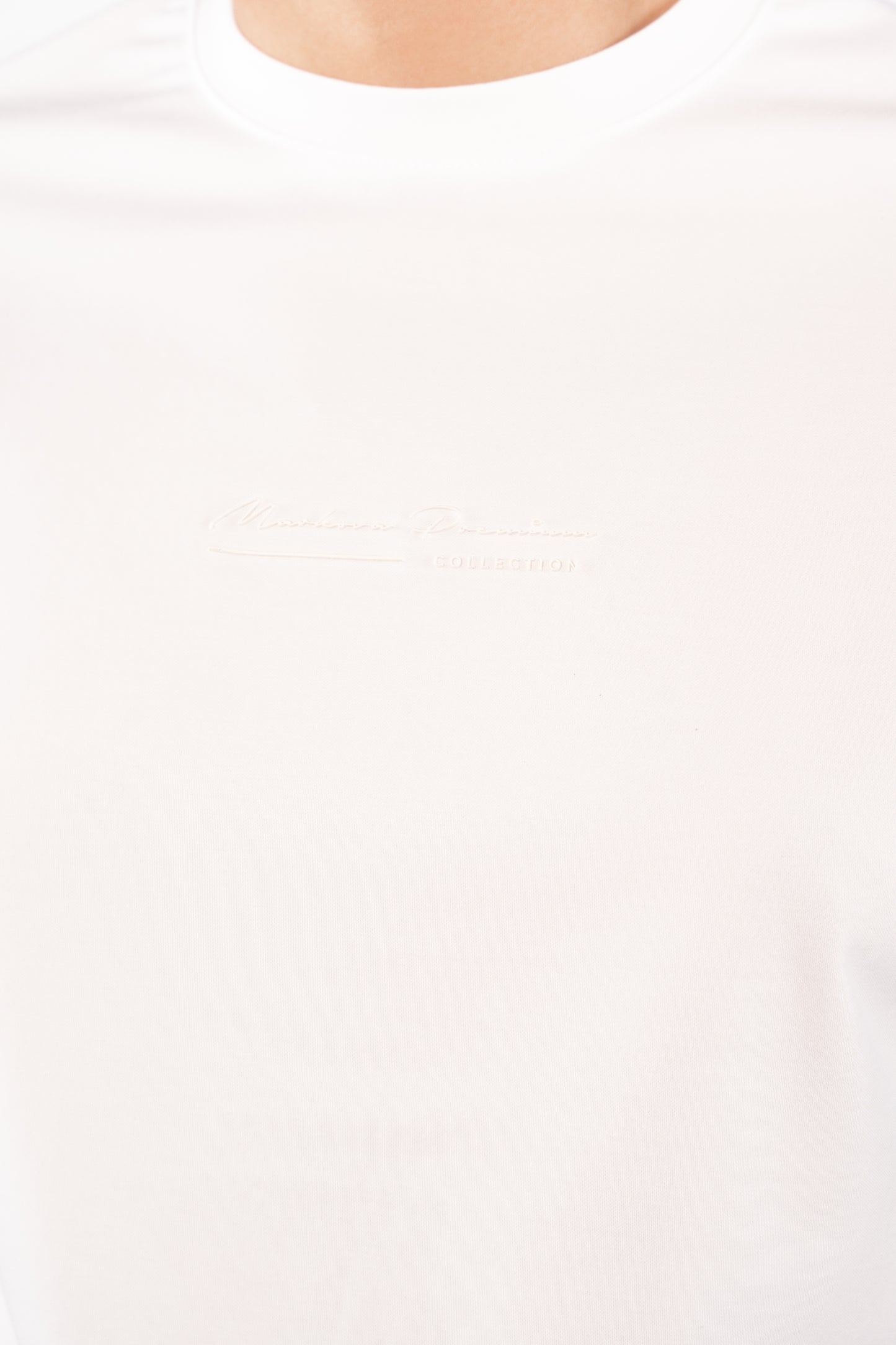 WHITE EVERYDAY TSHIRT
