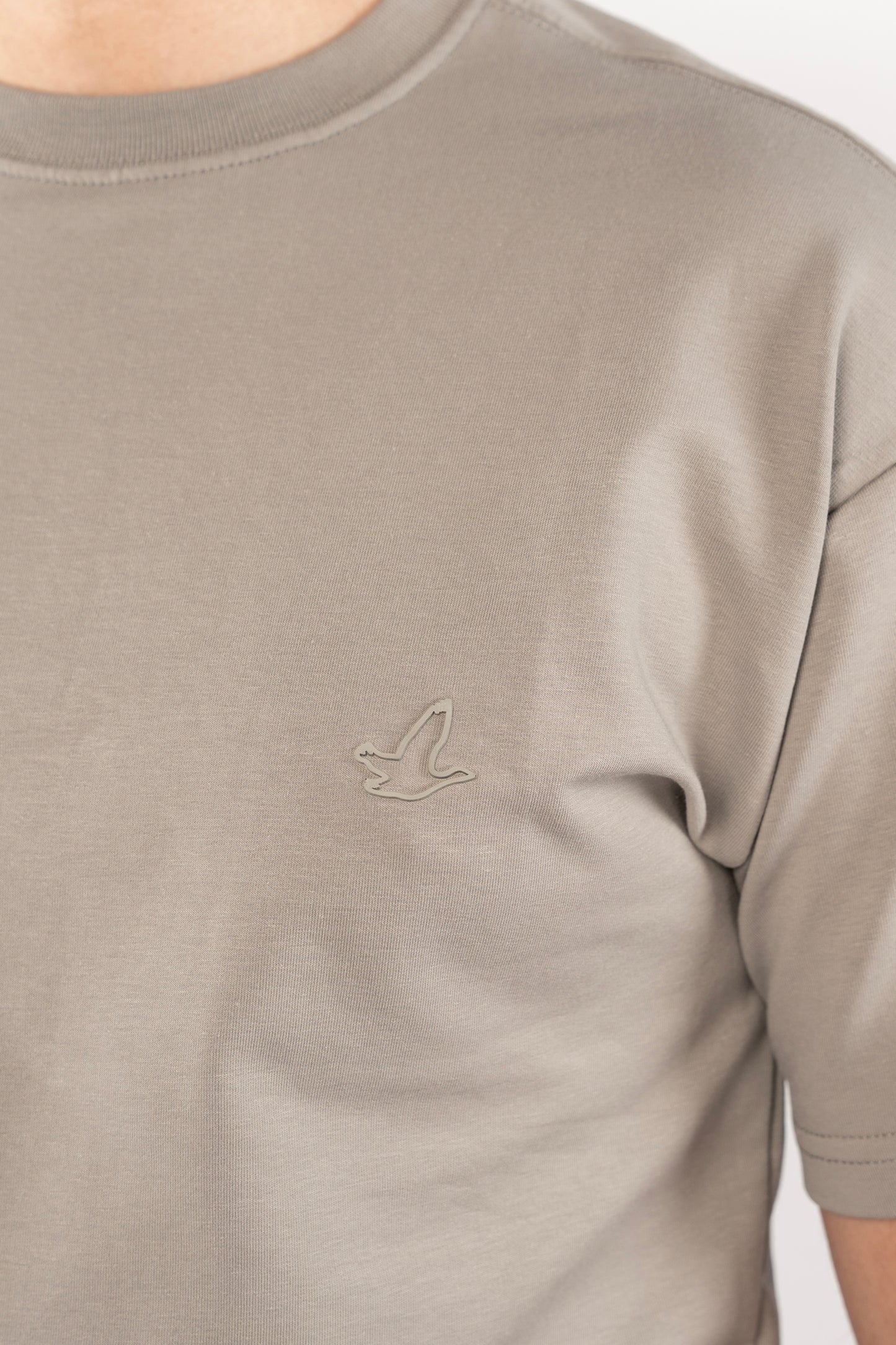 GREY MINIMAL EAGLE TSHIRT