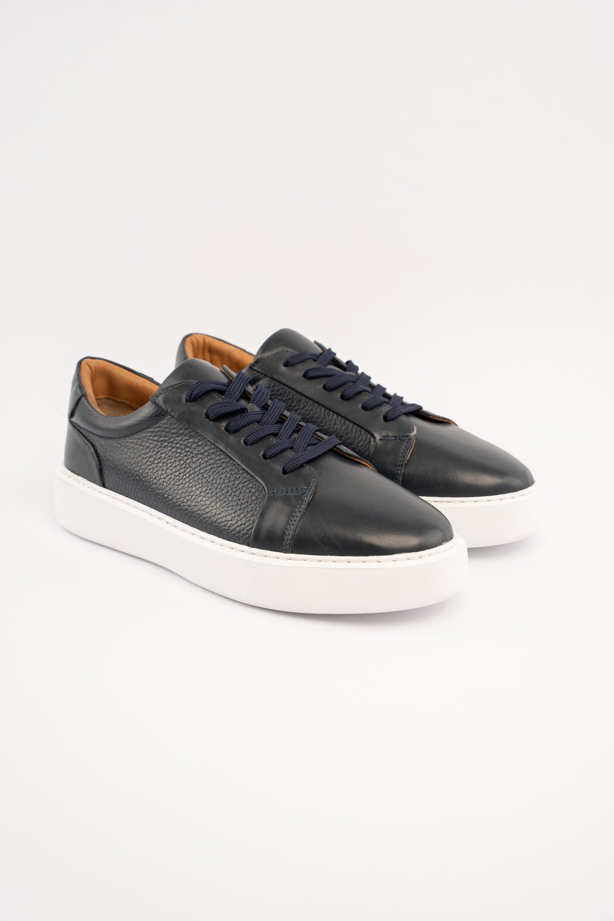 NAVY INFORMAL SNEAKER
