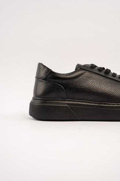 FULL BLACK INFORMAL SNEAKER