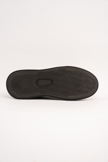 FULL BLACK INFORMAL SNEAKER