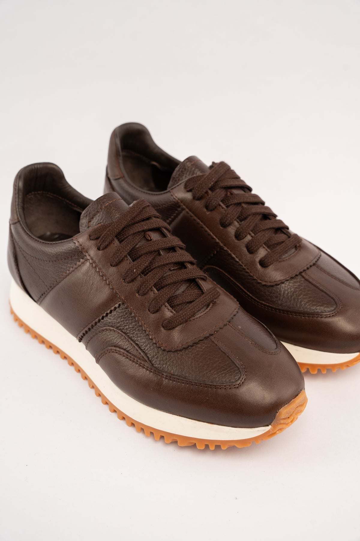 BROWN EVERYDAY SNEAKER