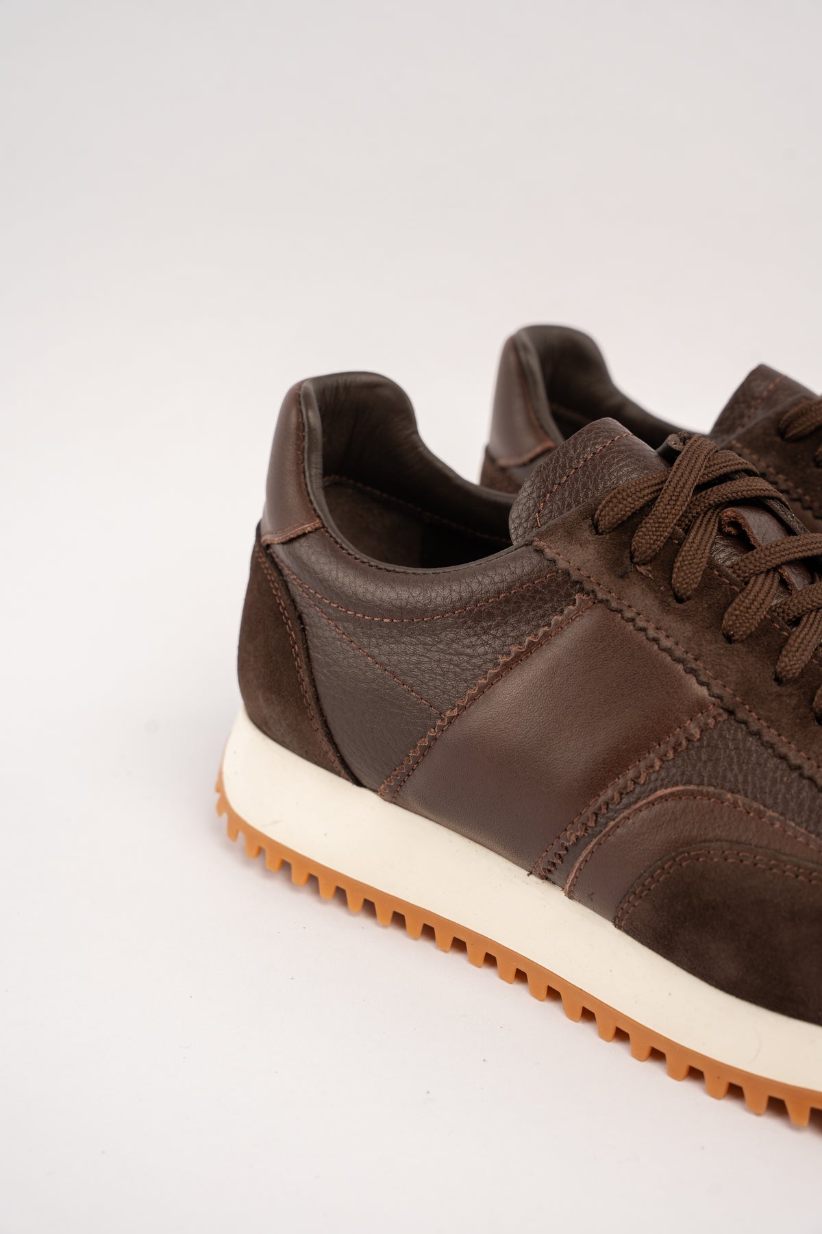 BROWN MIXED LEATHER EVERYDAY SNEAKER