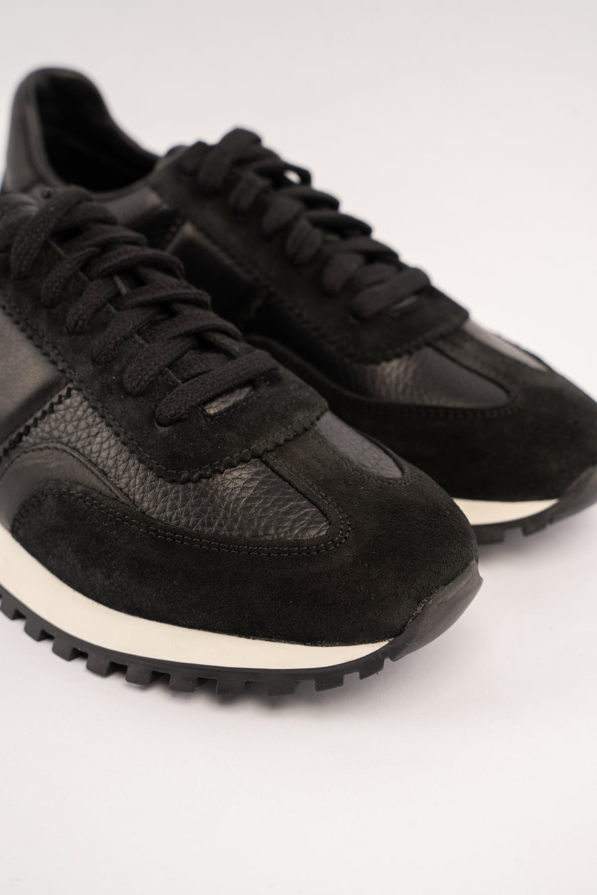 BLACK MIXED LEATHER EVERYDAY SNEAKER