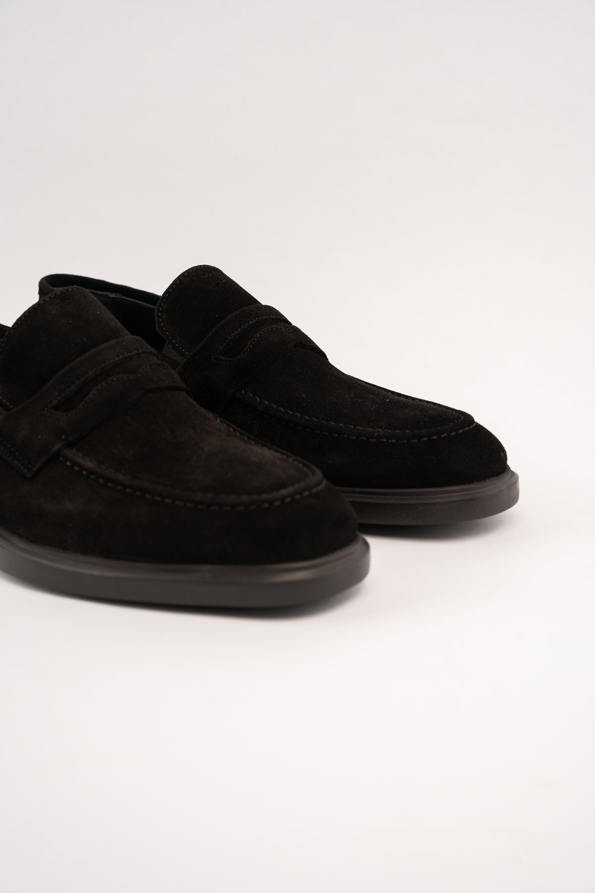 BLACK ELEGANT SUEDE LOAFER