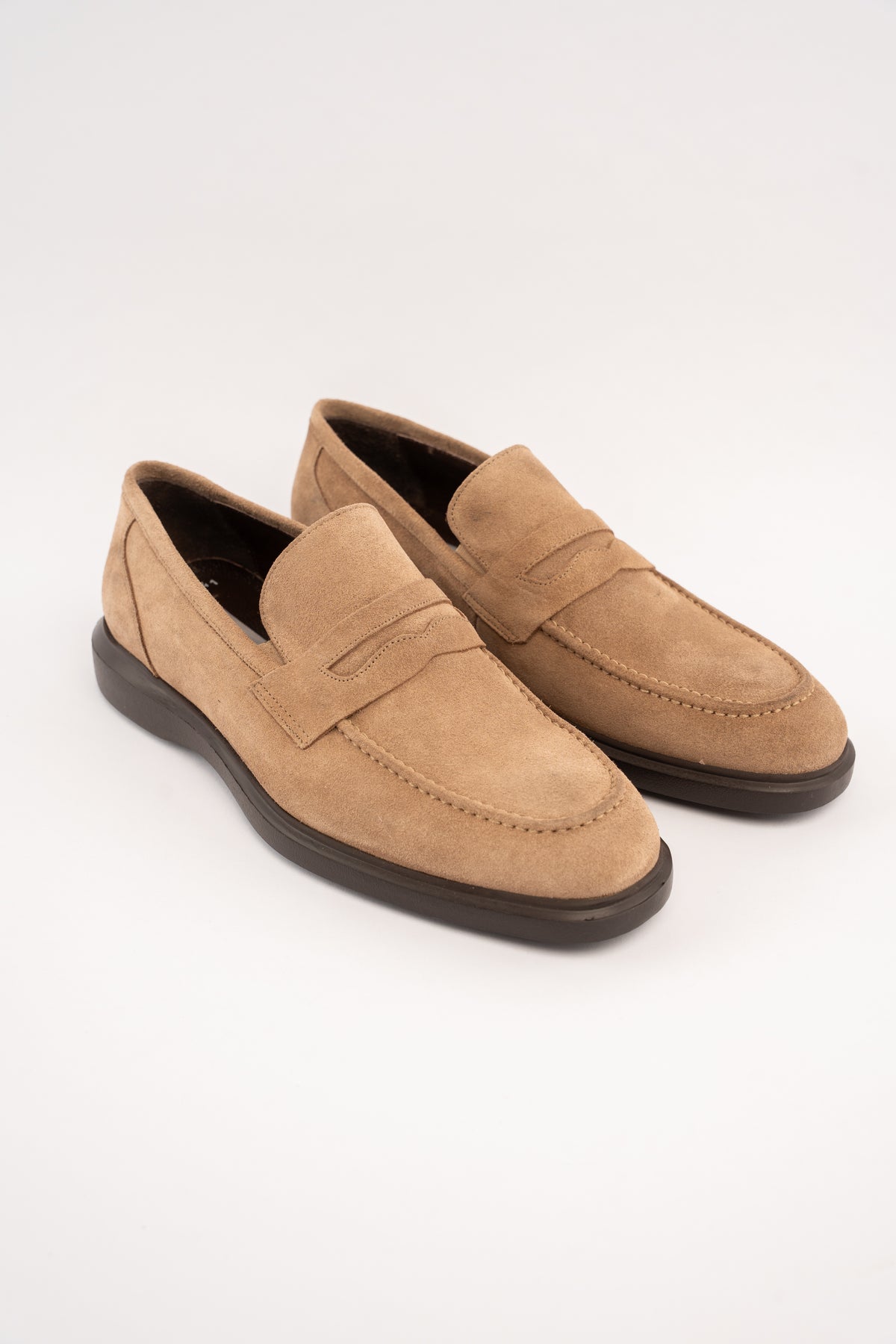 BEIGE ELEGANT SUEDE LOAFER