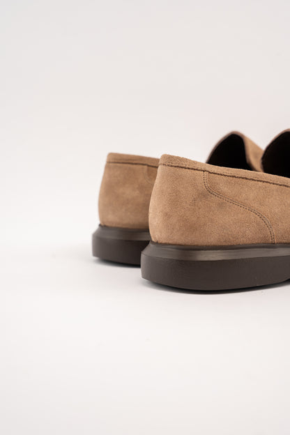 BEIGE ELEGANT SUEDE LOAFER