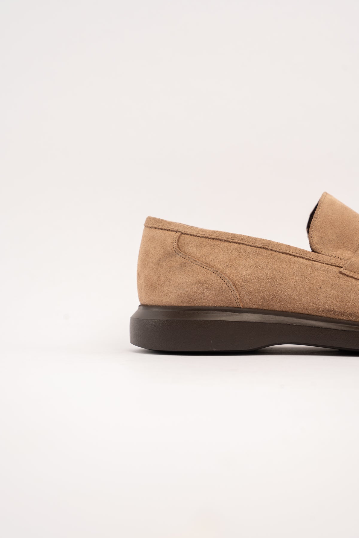 BEIGE ELEGANT SUEDE LOAFER