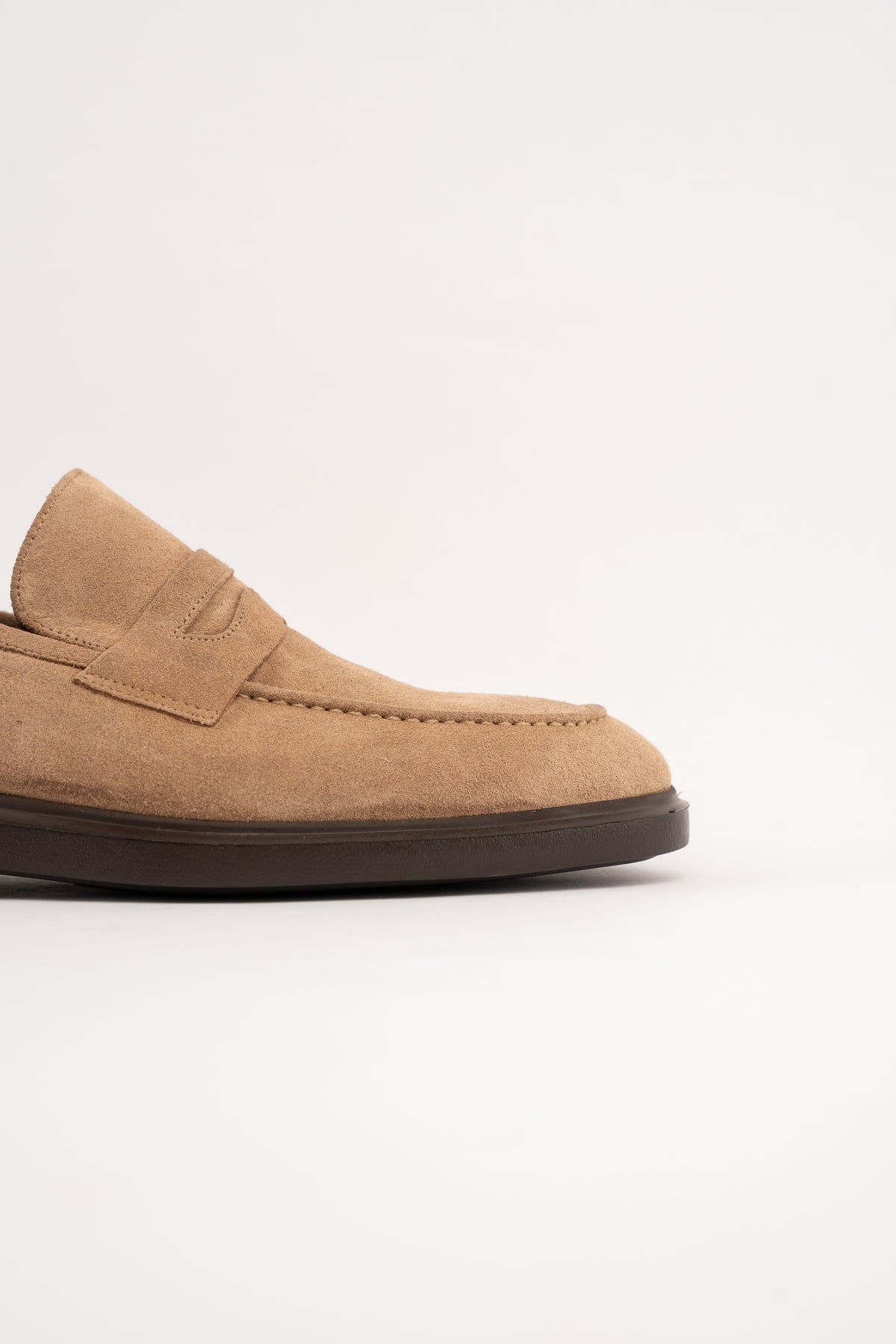 BEIGE ELEGANT SUEDE LOAFER