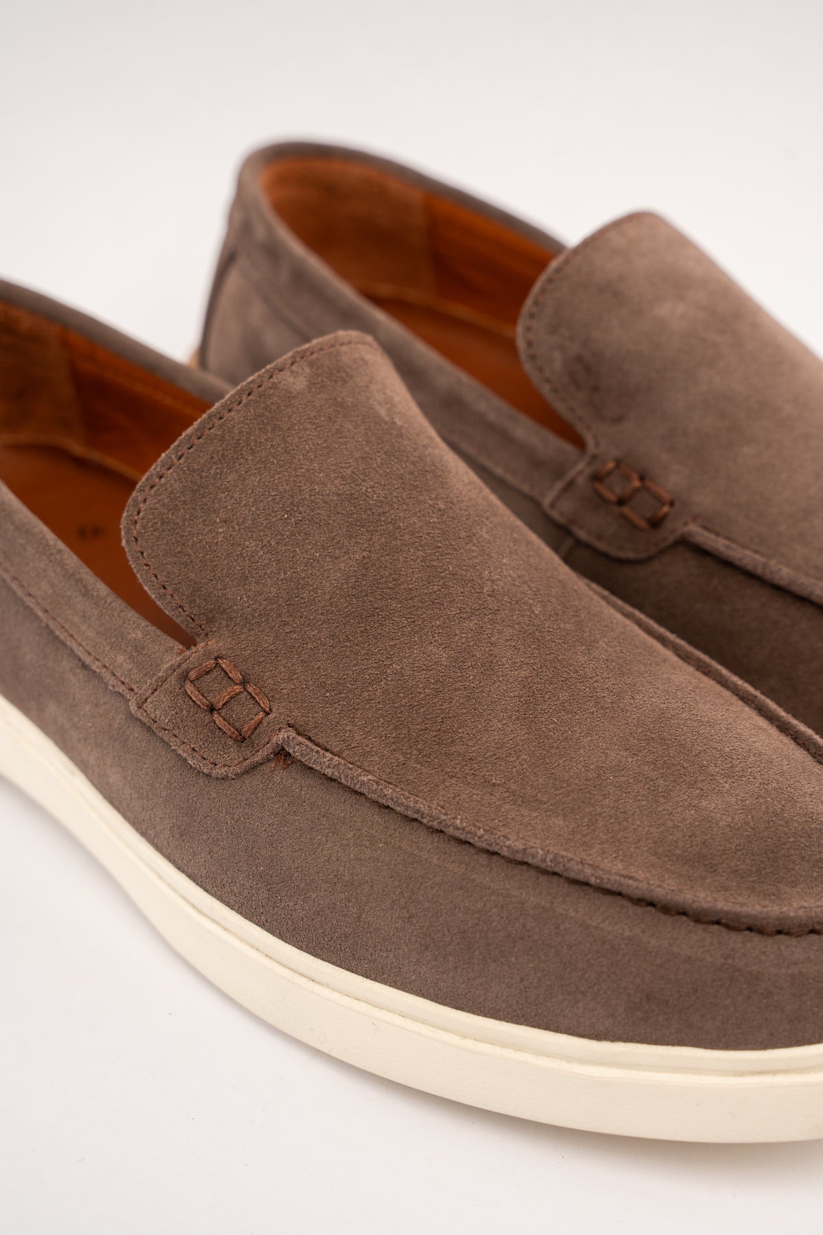 MOCHA HERITAGE SUEDE LOAFER