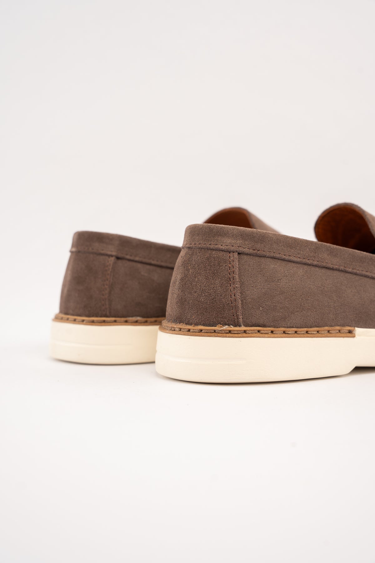 MOCHA HERITAGE SUEDE LOAFER