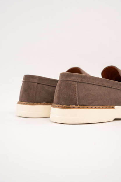 MOCHA HERITAGE SUEDE LOAFER