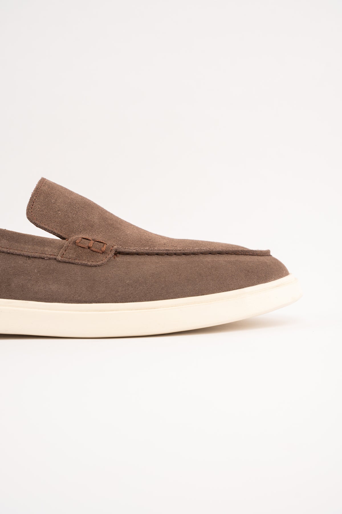 MOCHA HERITAGE SUEDE LOAFER