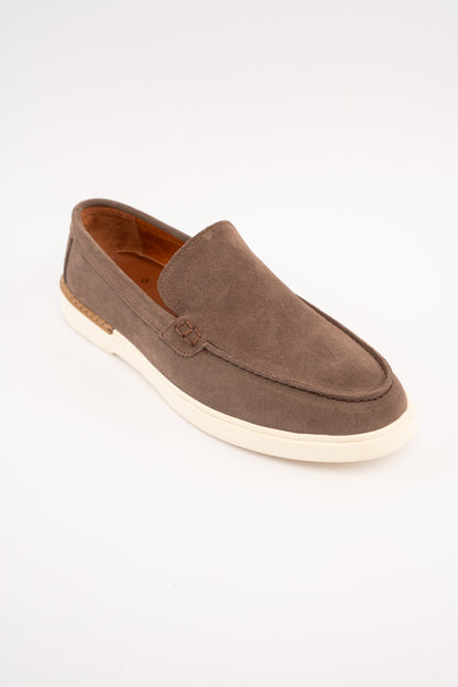 MOCHA HERITAGE SUEDE LOAFER