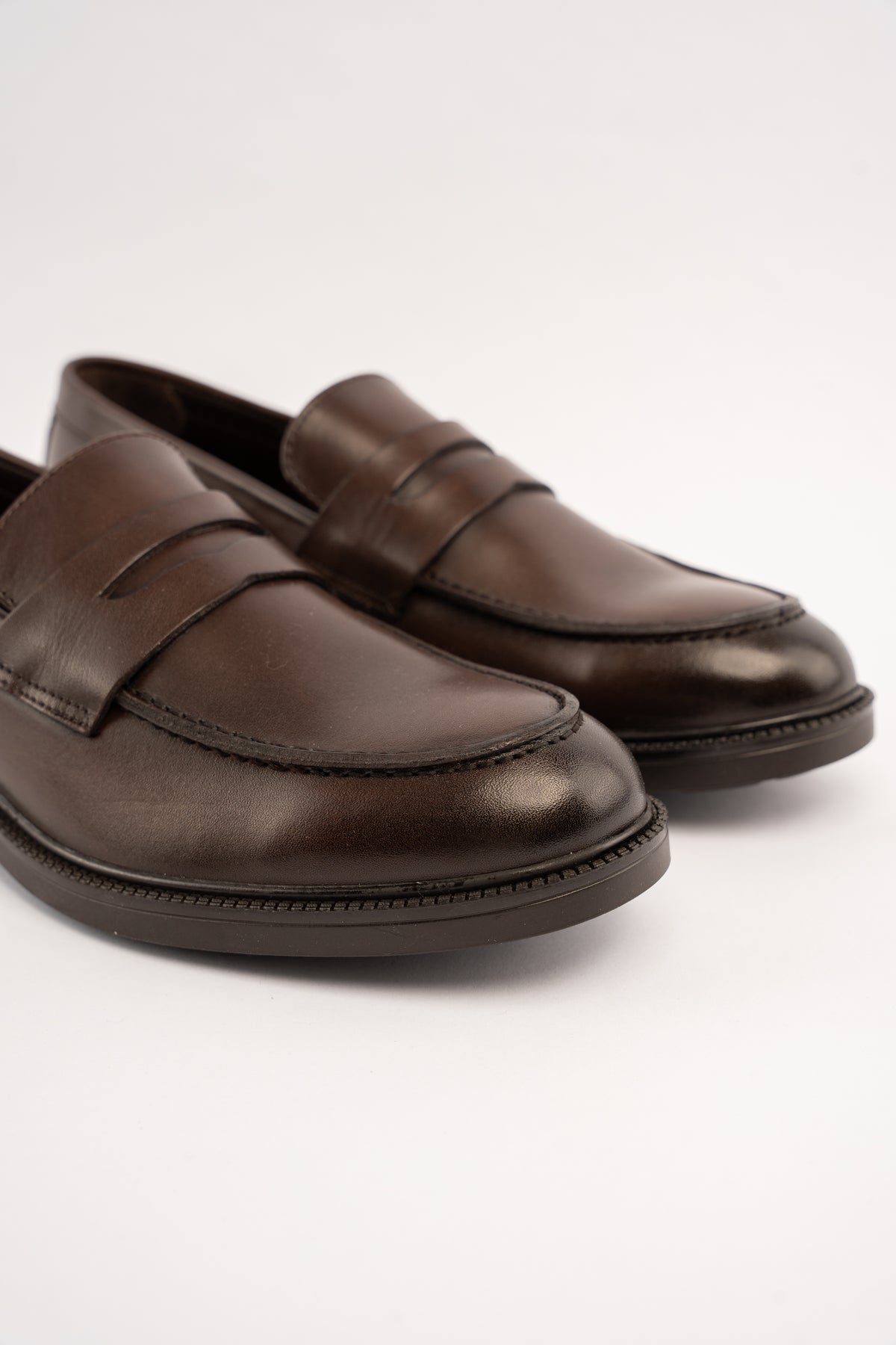 POINT BROWN LEATHER PENNY LOAFER