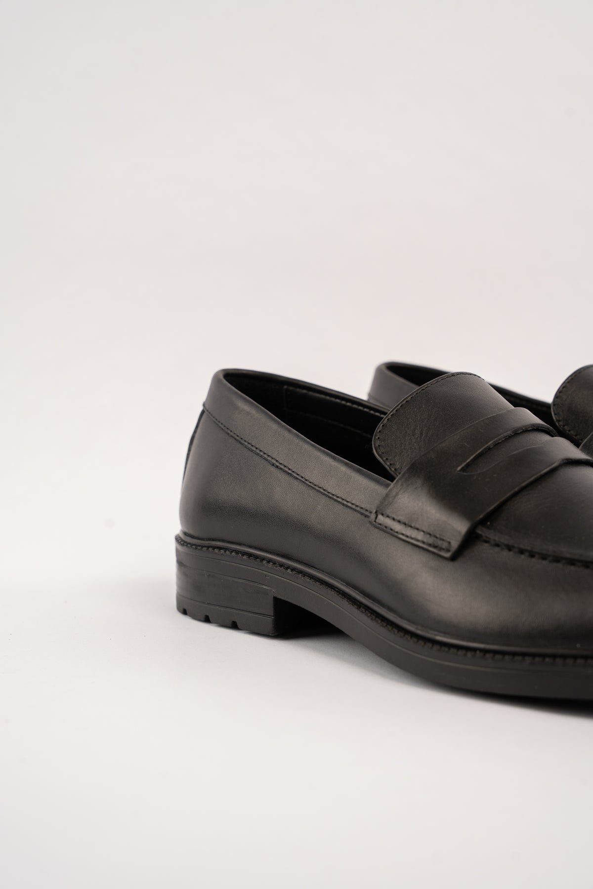 POINT BLACK LEATHER PENNY LOAFER