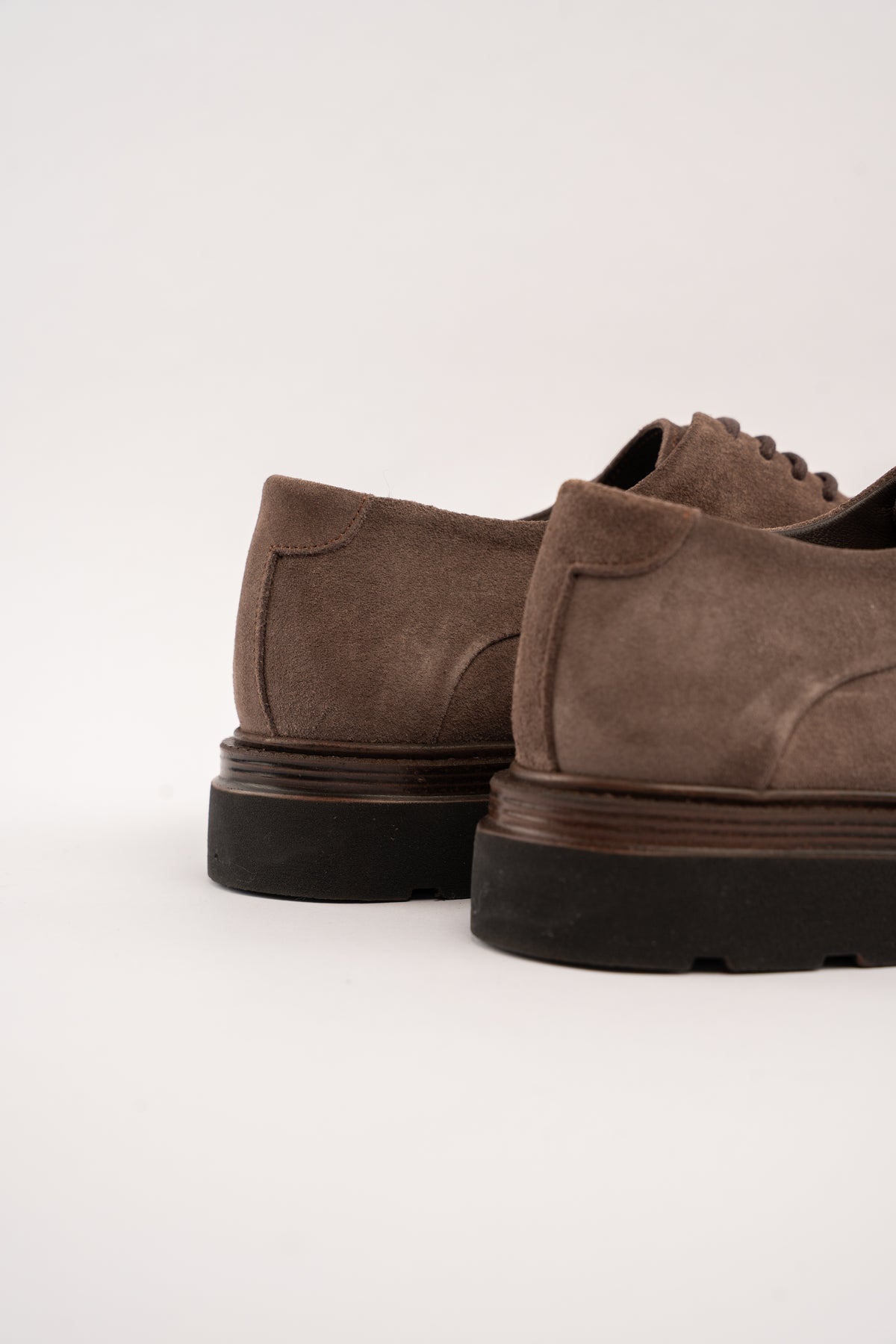 MOCHA SUEDE DERBY SHOE