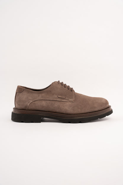 MOCHA SUEDE DERBY SHOE