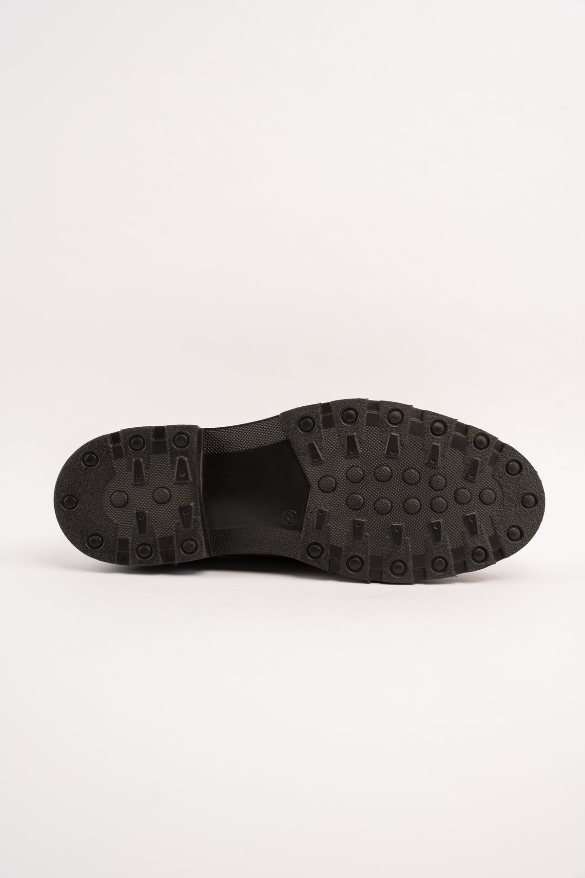 MOCHA SUEDE DERBY SHOE