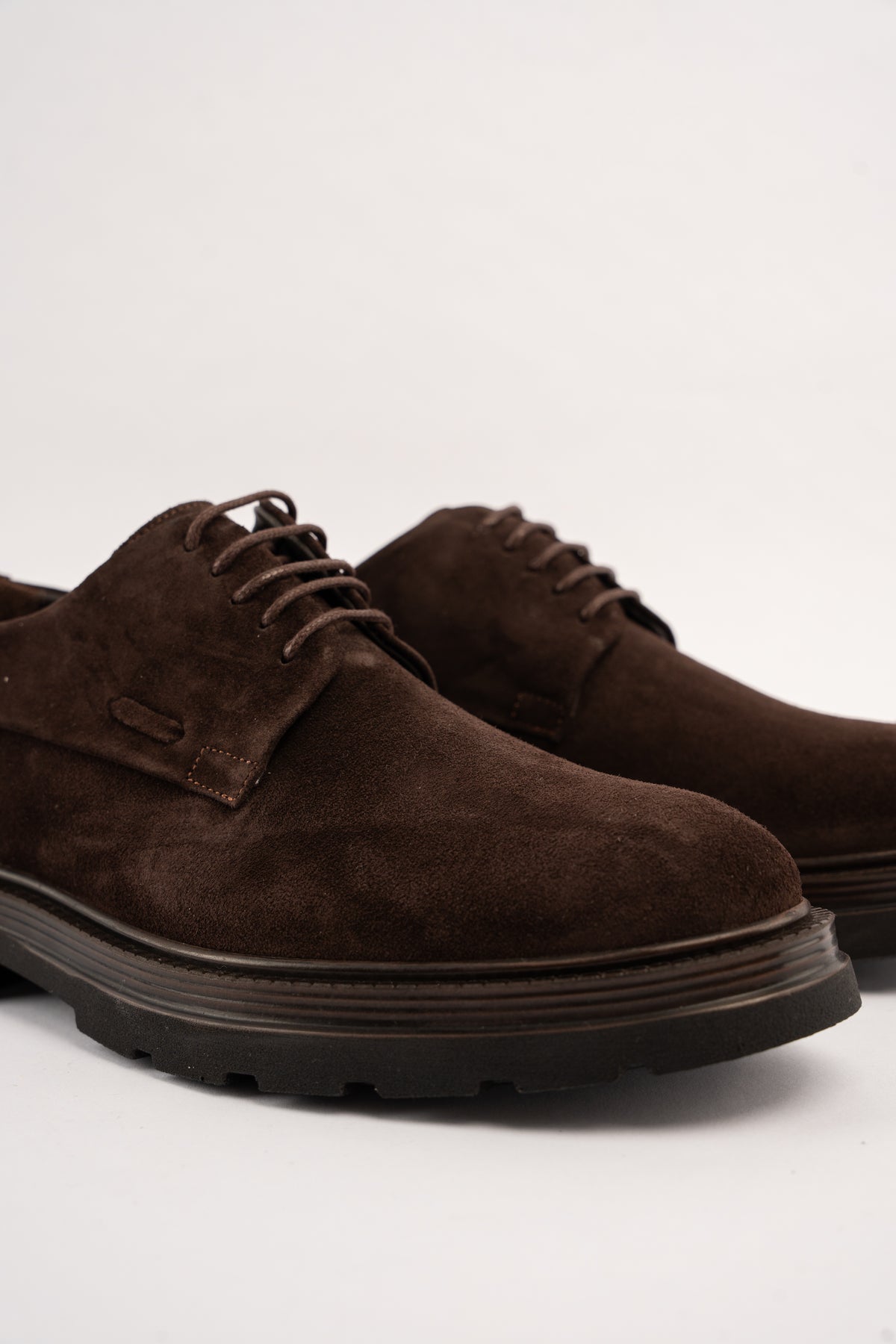 BROWN SUEDE DERBY SHOE