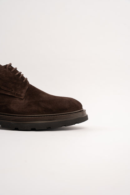 BROWN SUEDE DERBY SHOE
