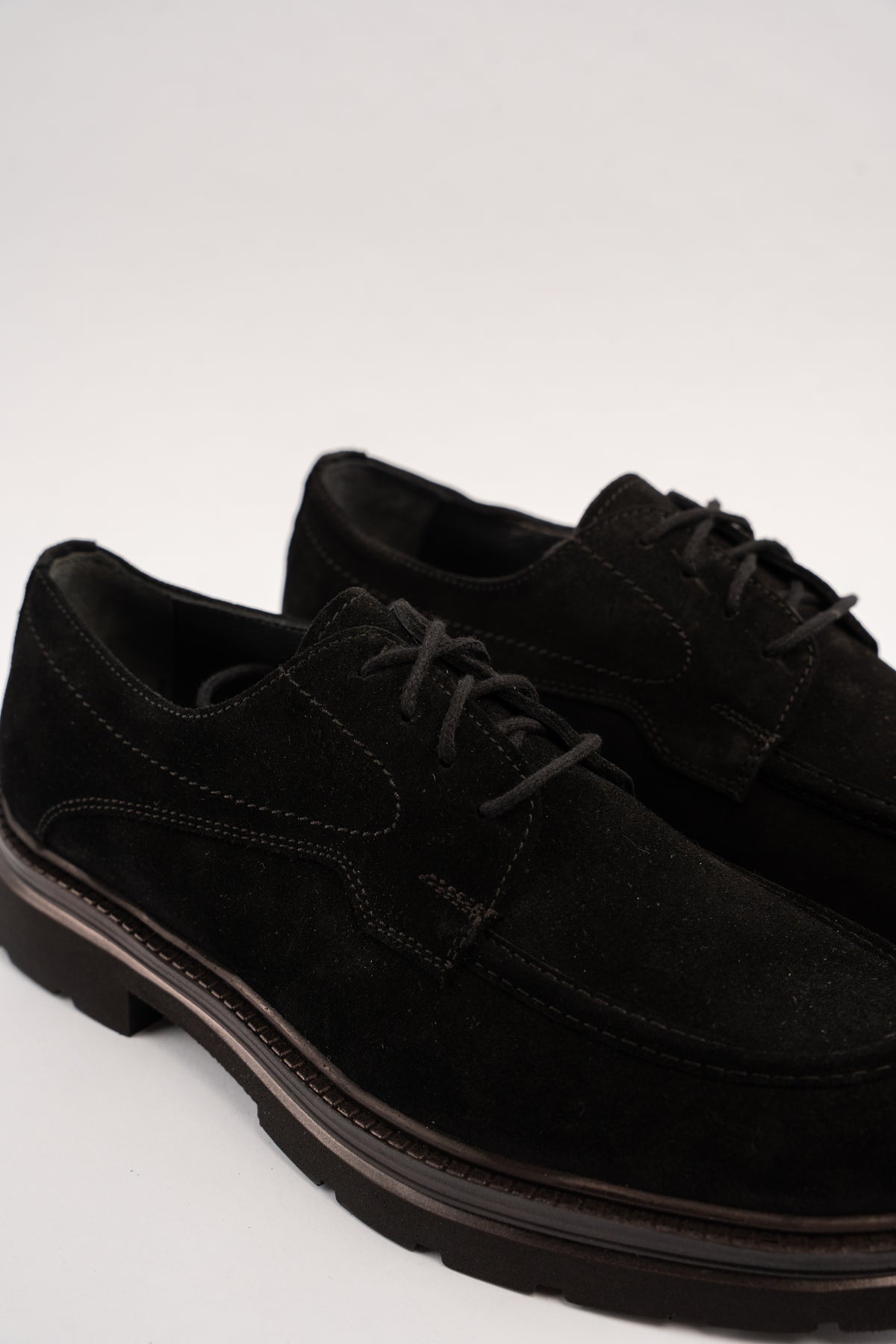 BLACK SUEDE HALF BROGUE