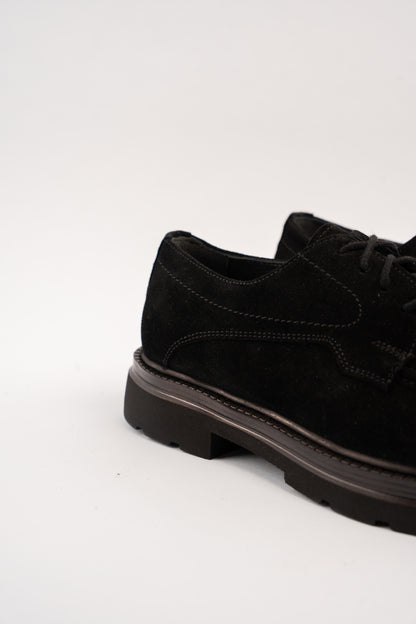 BLACK SUEDE HALF BROGUE