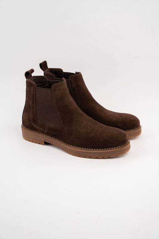 BROWN TIMELESS SUEDE BOOTS