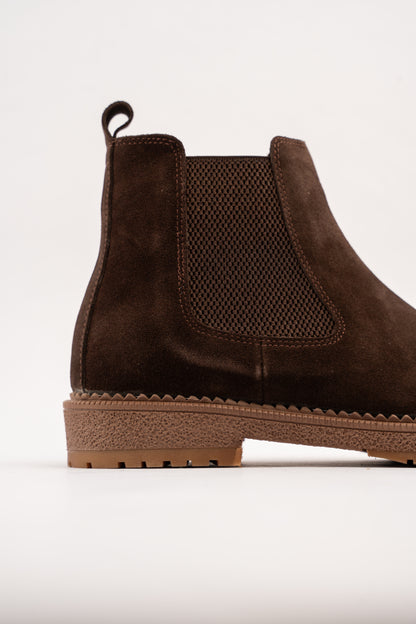 BROWN TIMELESS SUEDE BOOTS