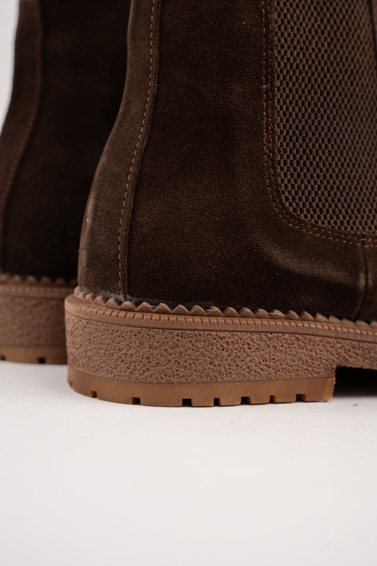 BROWN TIMELESS SUEDE BOOTS