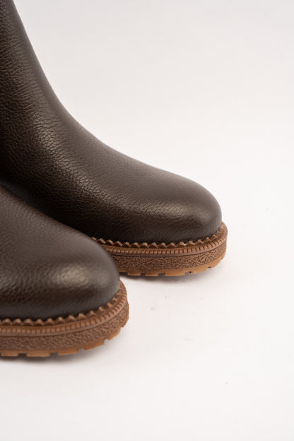 BROWN TIMELESS LEATHER BOOTS
