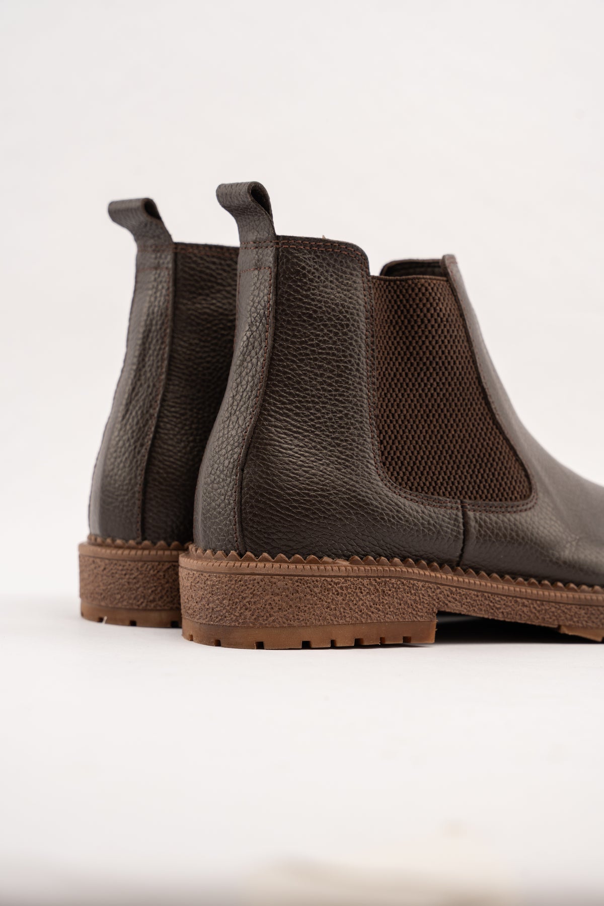 BROWN TIMELESS LEATHER BOOTS