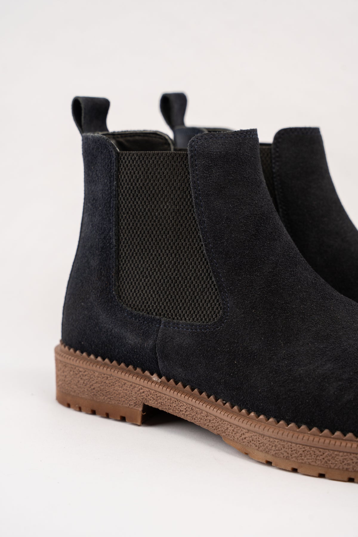 NAVY TIMELESS SUEDE BOOTS