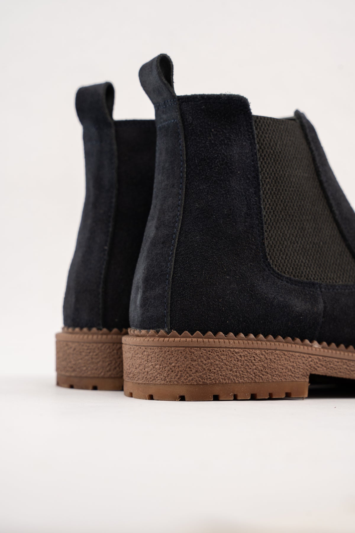 NAVY TIMELESS SUEDE BOOTS