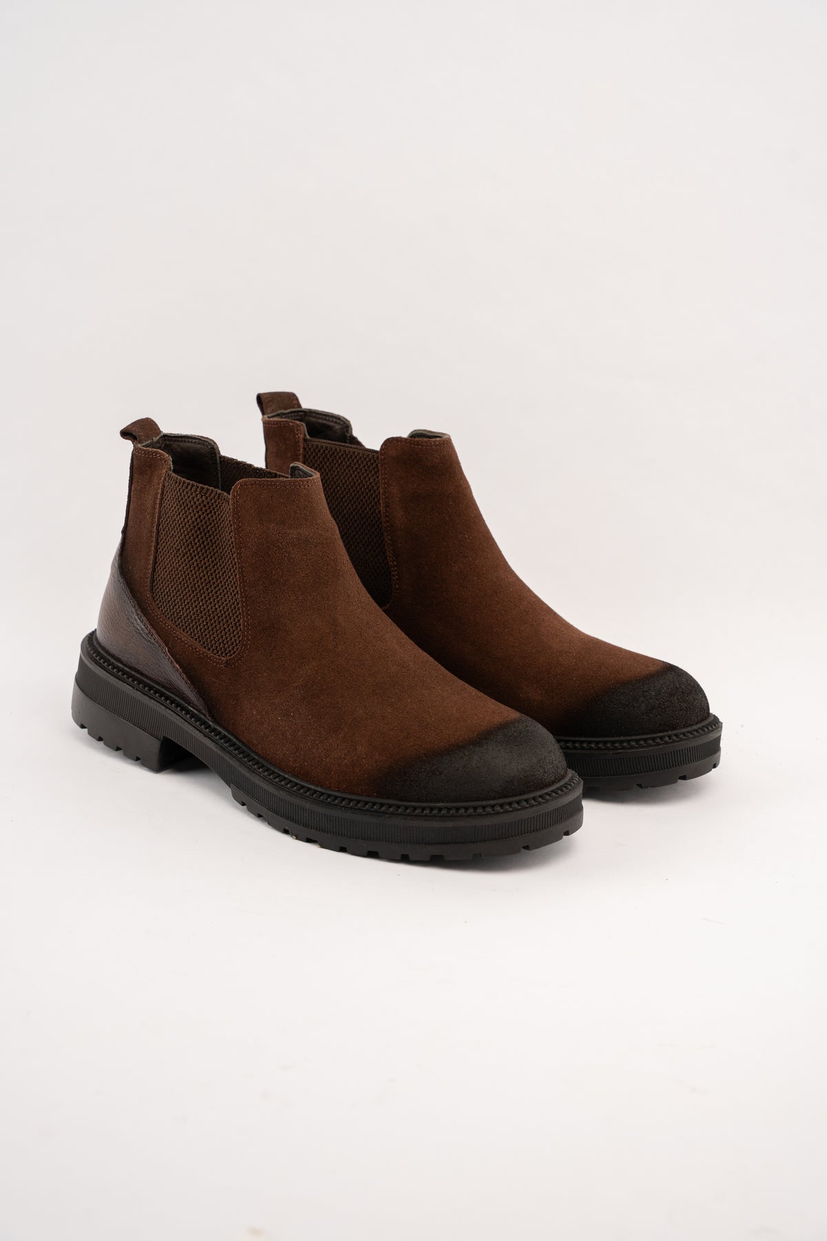BROWN URBAN SUEDE BOOTS