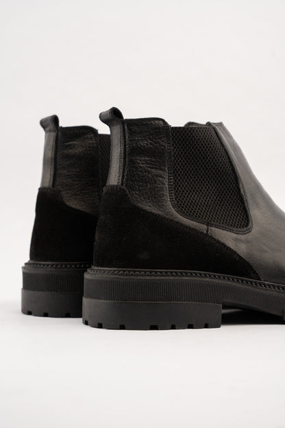 BLACK URBAN LEATHER BOOTS