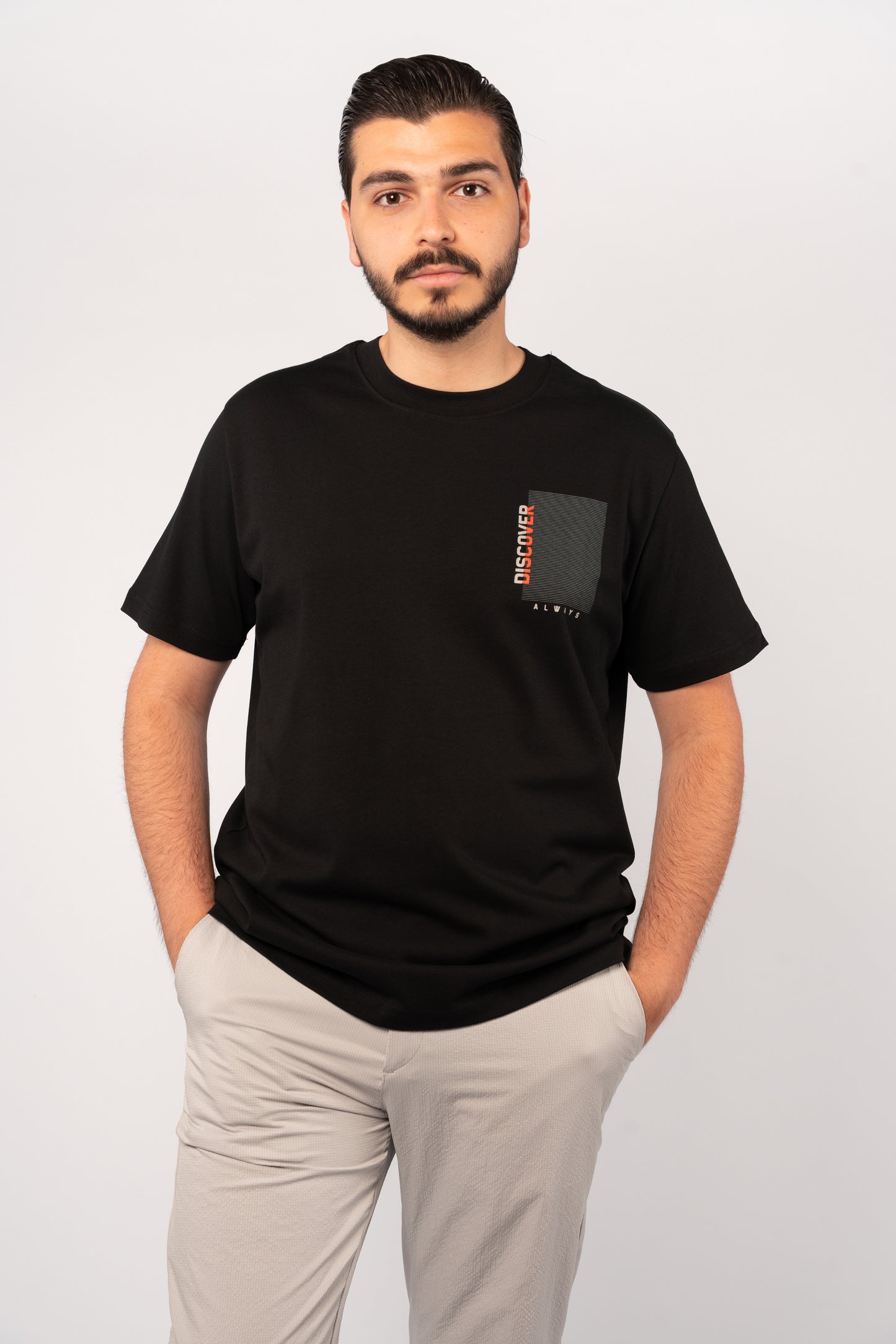 BLACK DISCOVER THICK RELAXED TSHIRT