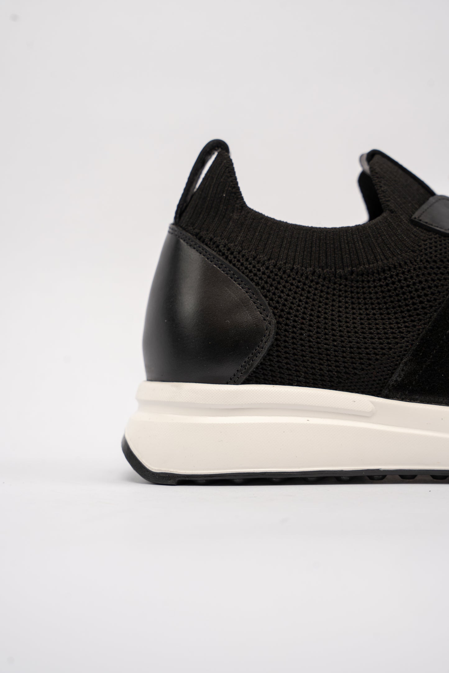 BLACK MIX MATERIAL SNEAKER