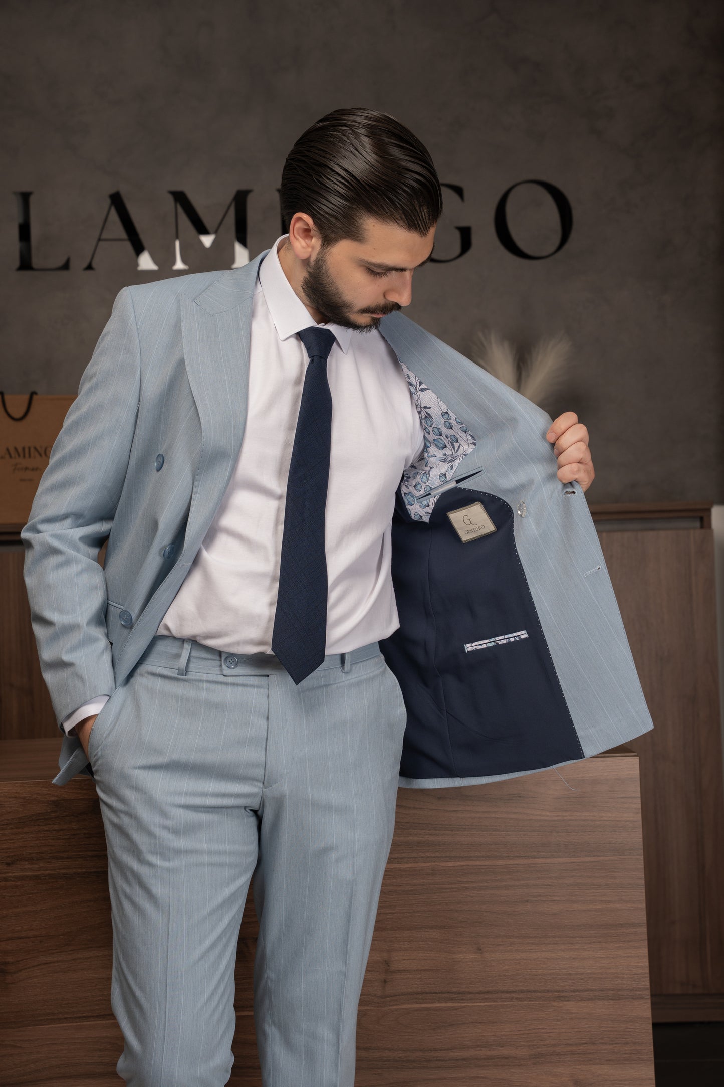 BLUE LINED DOBETTI SUIT