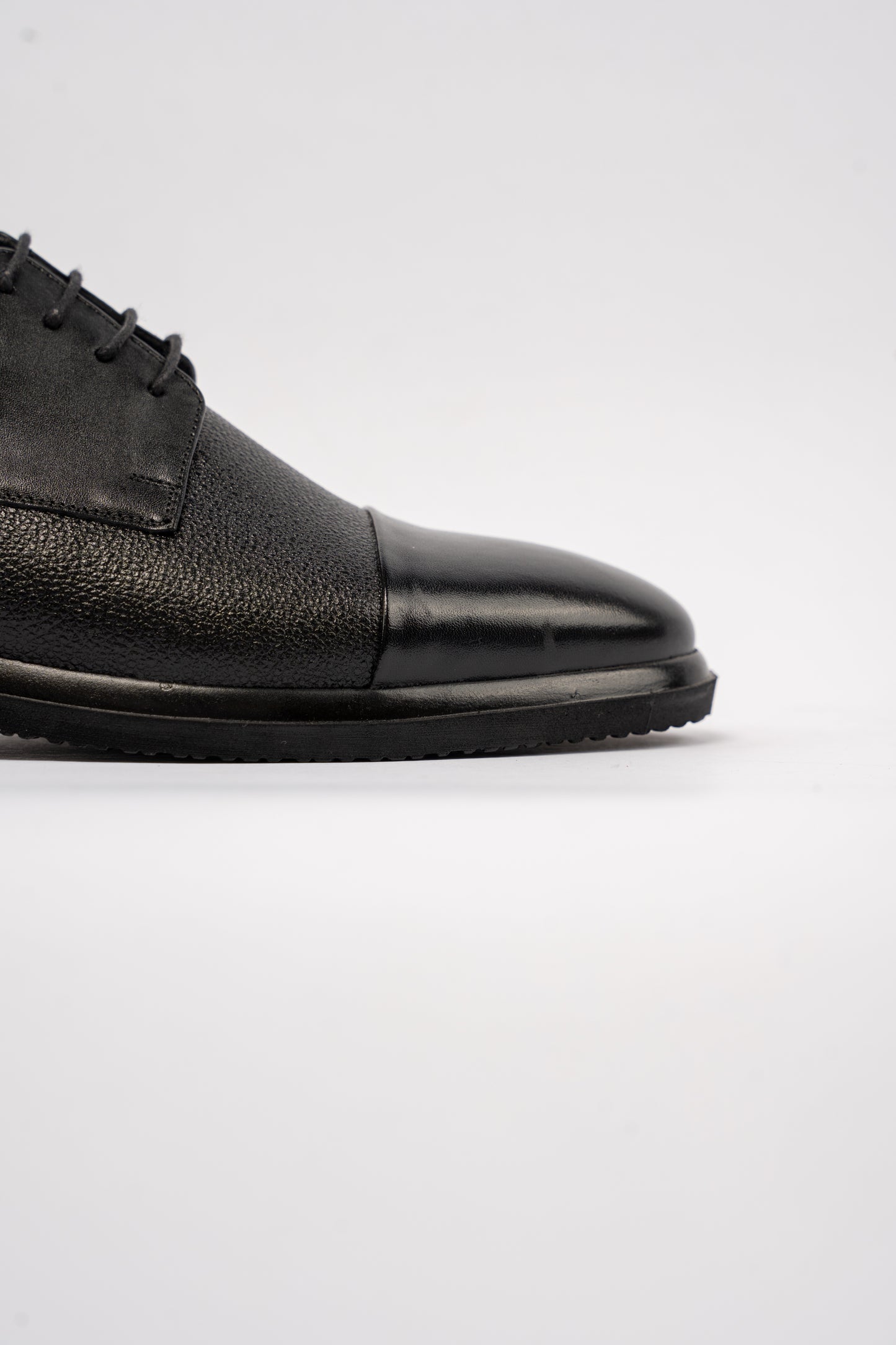 BLACK DERBY SHOE