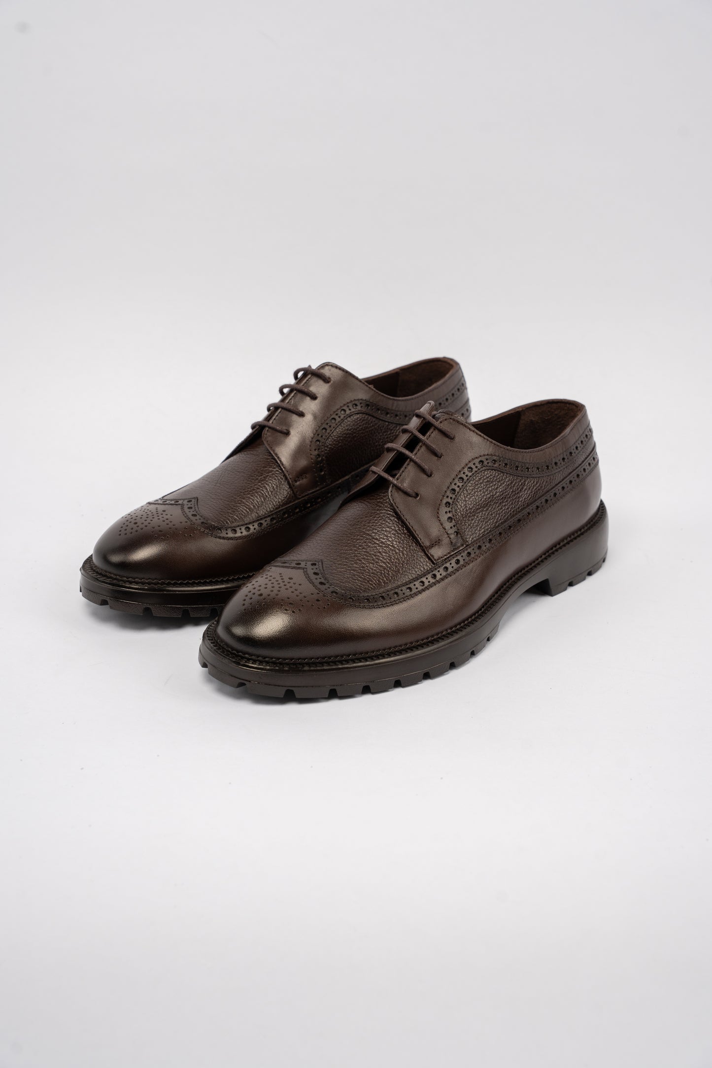 BROWN BROGUE SHOE