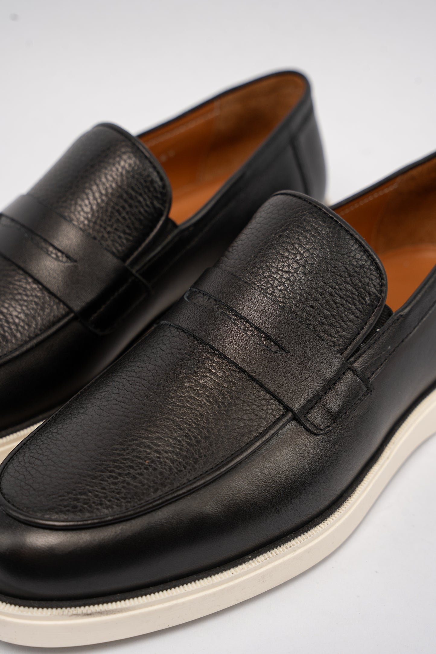 BLACK CASUAL PENNY LOAFER