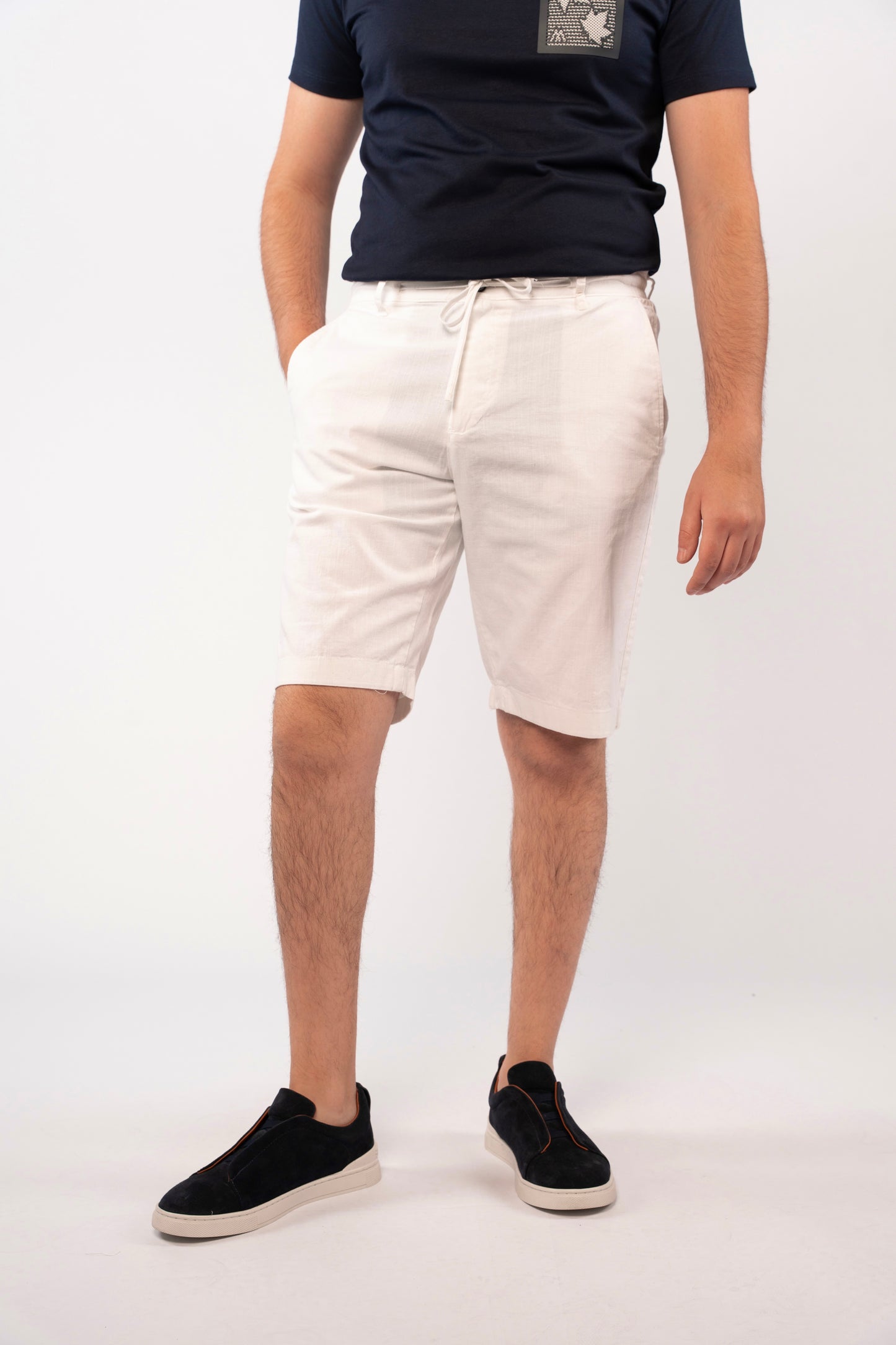WHITE LINEN SHORT