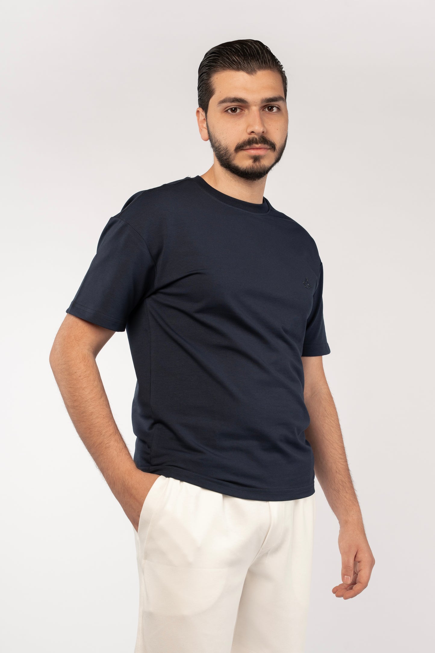 NAVY MINIMAL EAGLE TSHIRT