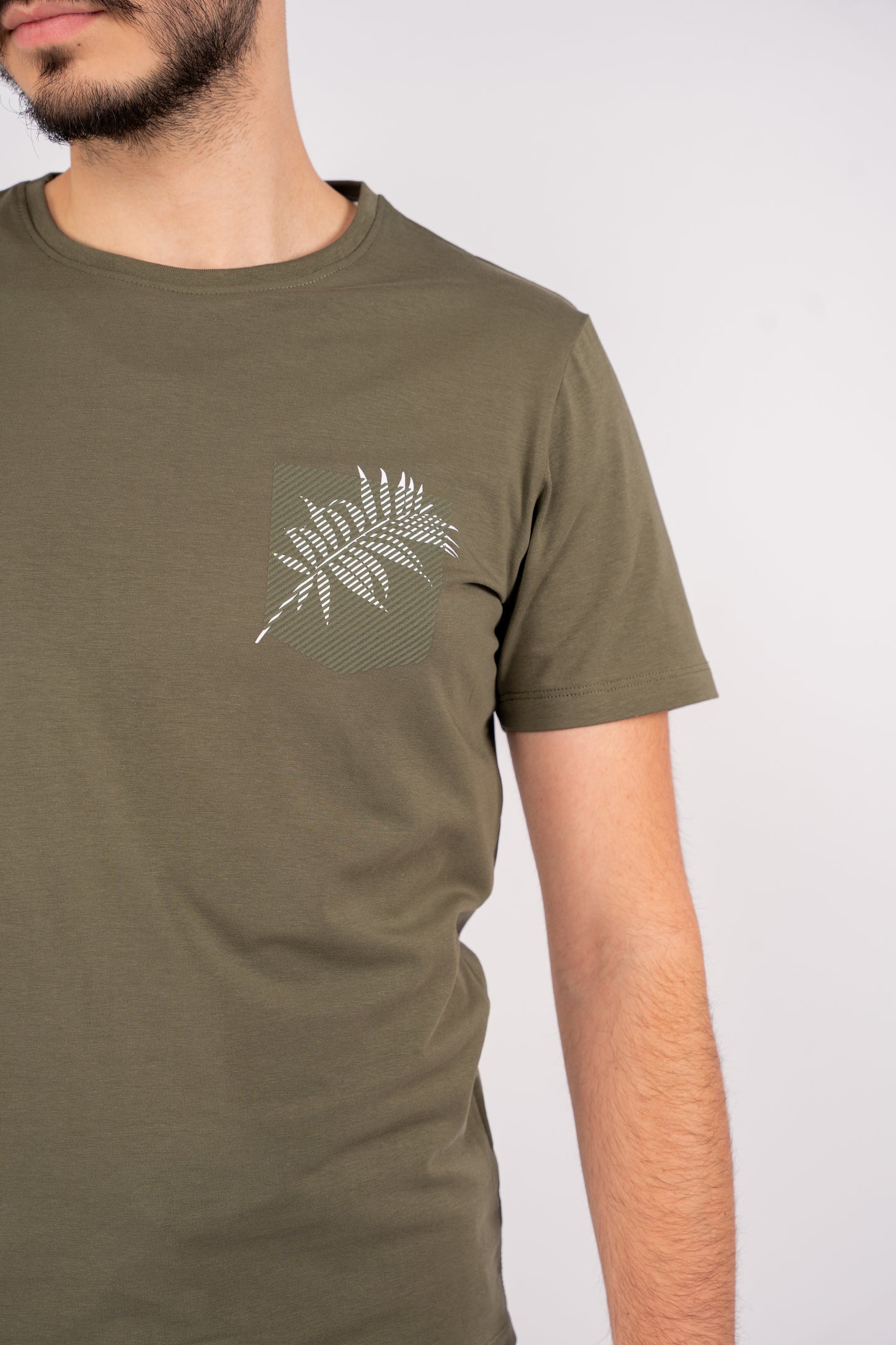 OLIVE FEATHER TSHIRT